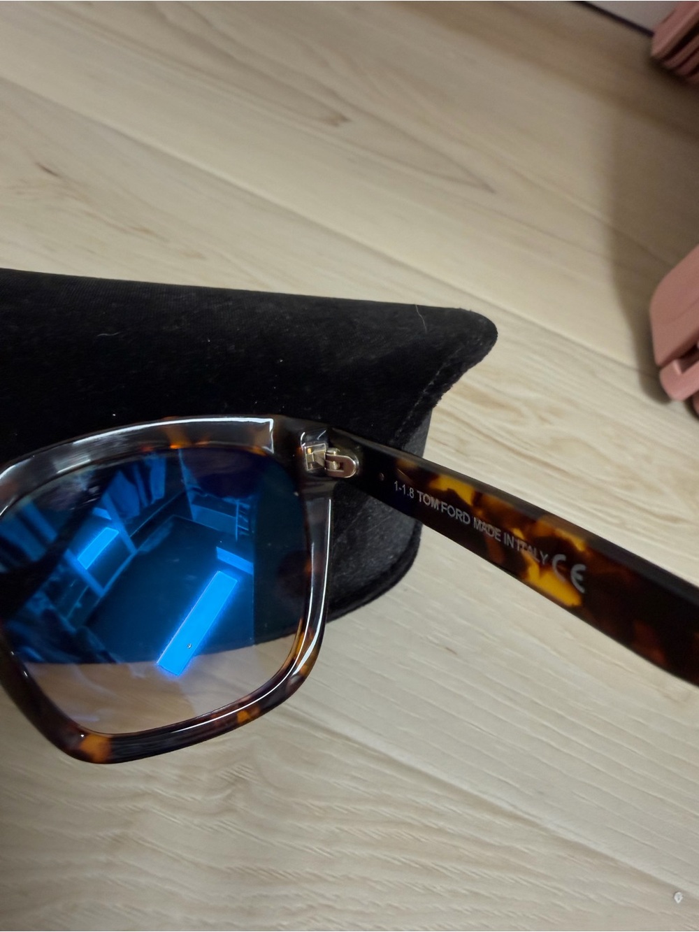Tom Ford Women’s Tortoiseshell Sunglasses with Brown Gradient Lenses - Picture 3 of 6